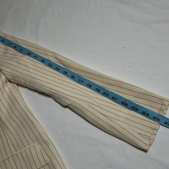 Akris Wool Blend Pinstripe 2-Button Blazer Ivory Cream Black Classic Size 10 - Picture 11 of 16
